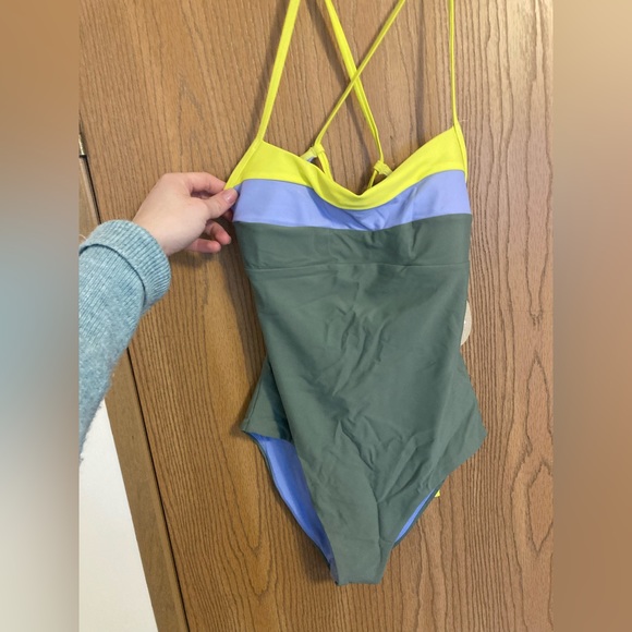 Prana Swimsuit - Picture 1 of 3